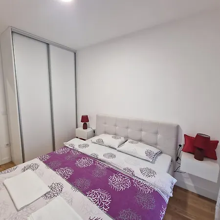 4th. Floor Ii *