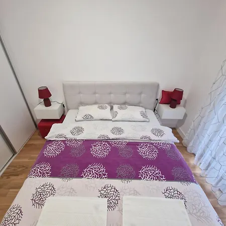 4th. Floor Ii * 바냐루카