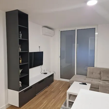 아파트 4th. Floor Ii *